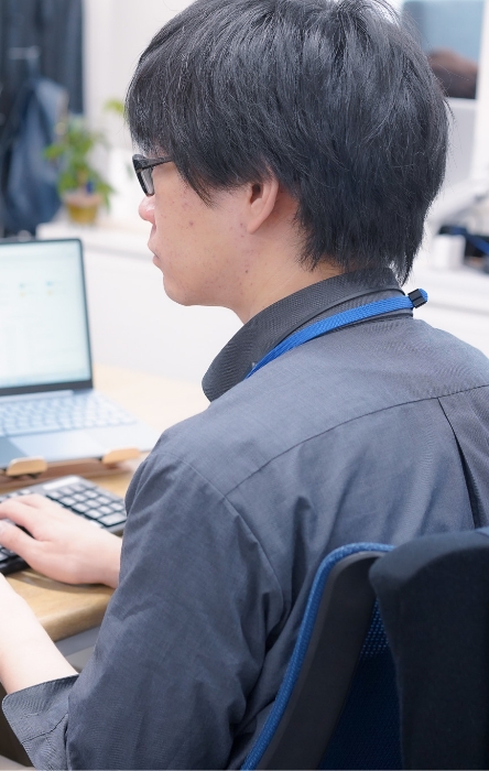 働く社員の写真