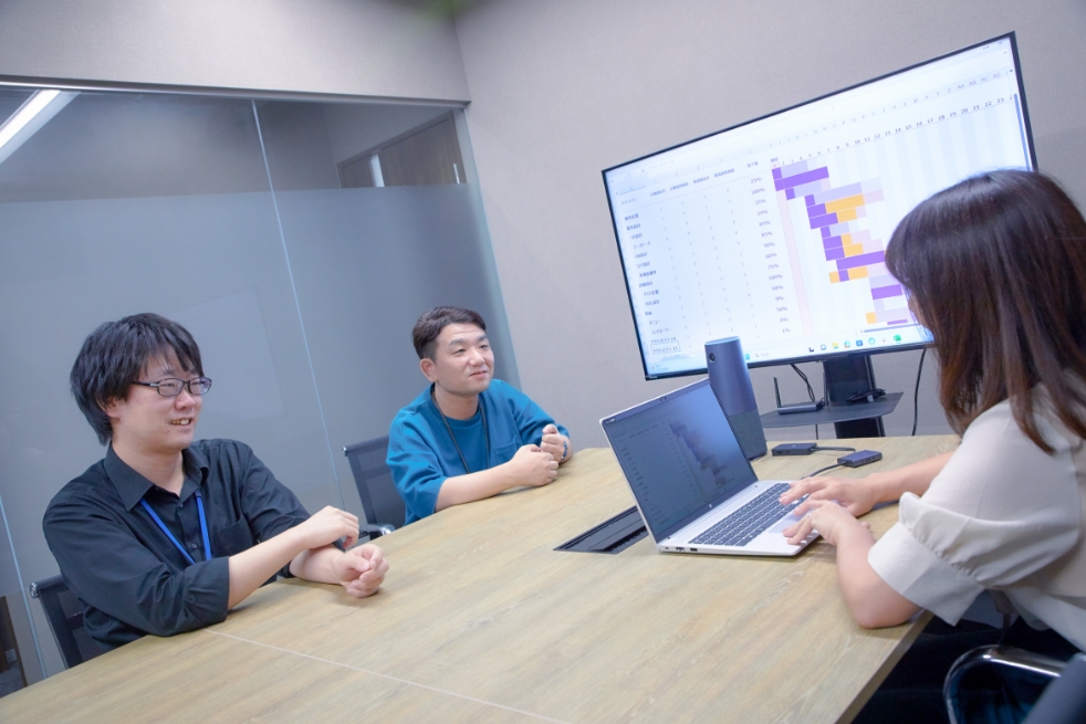 働く社員の写真